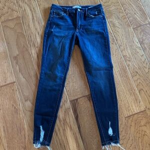 KanCan Skinny Jeans Women’s 9/28 Dark Wash Denim Mid Rise Distressed